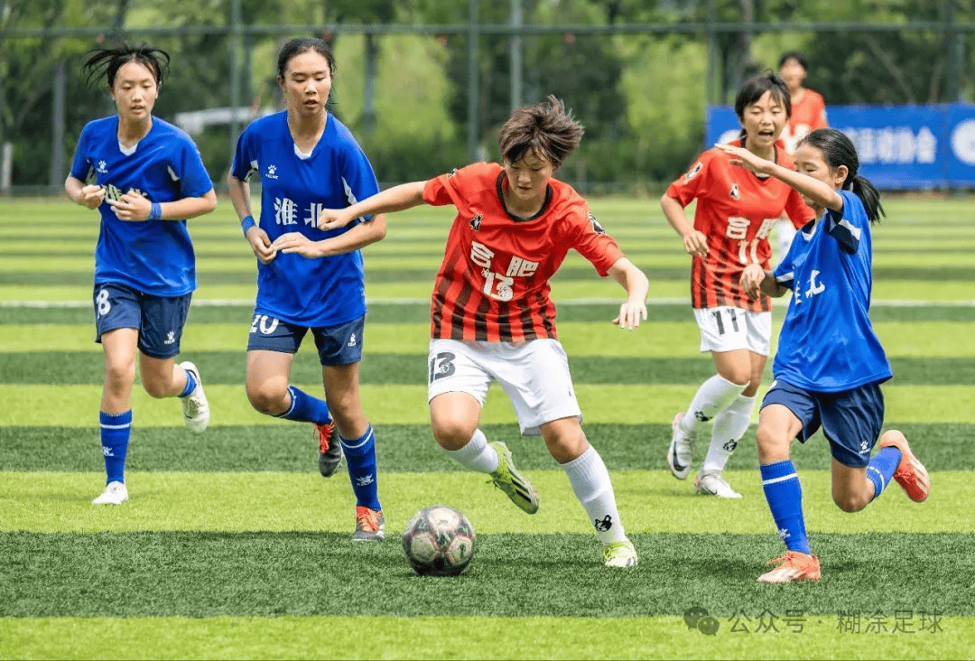 中国女足队员荣获最佳射手称号